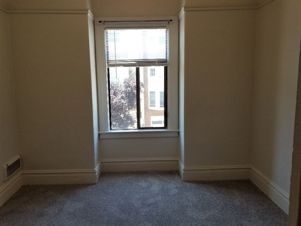 2622 Franklin Street - Photo 4 of 7