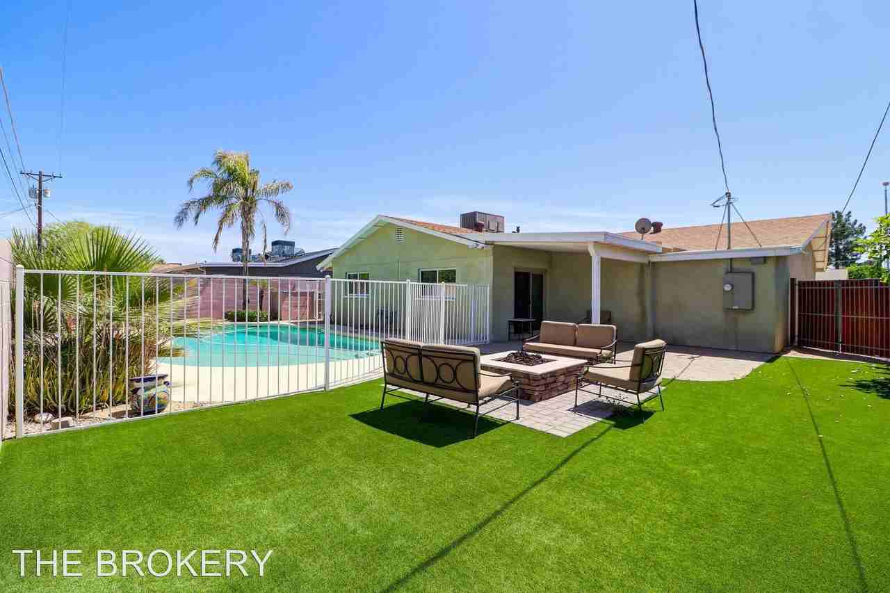 8244 E Montecito Ave - Photo 3 of 24