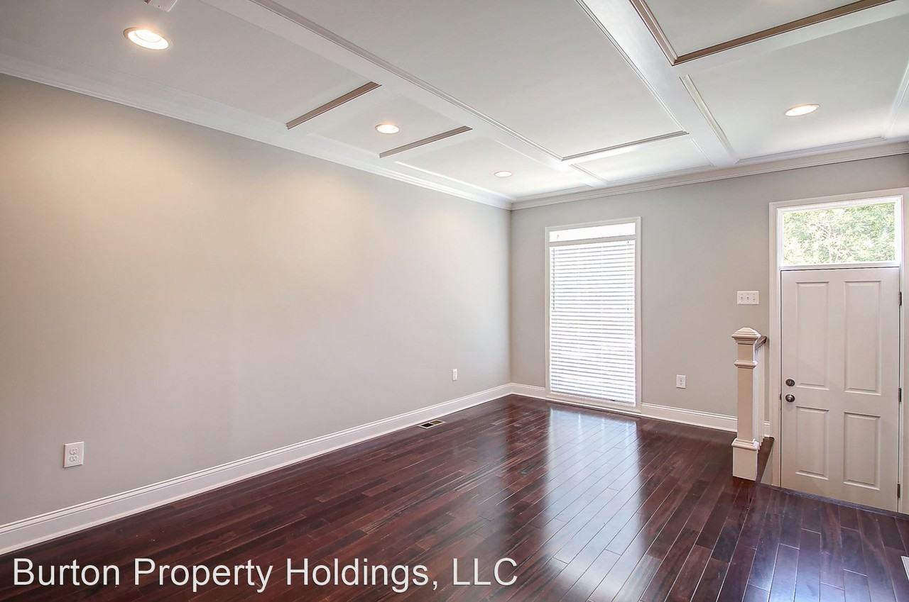 2903 Dillon St - Photo 2 of 34