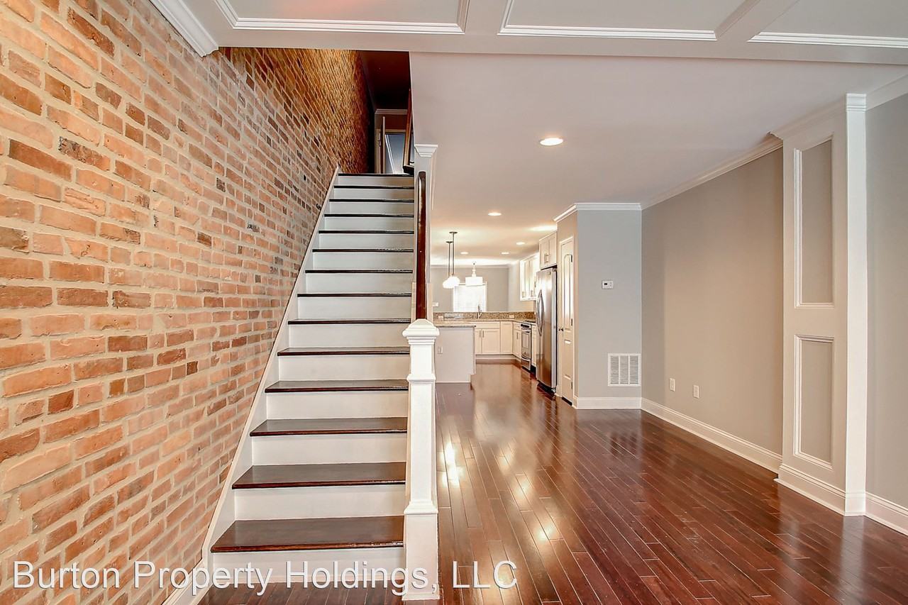 2903 Dillon St - Photo 3 of 34