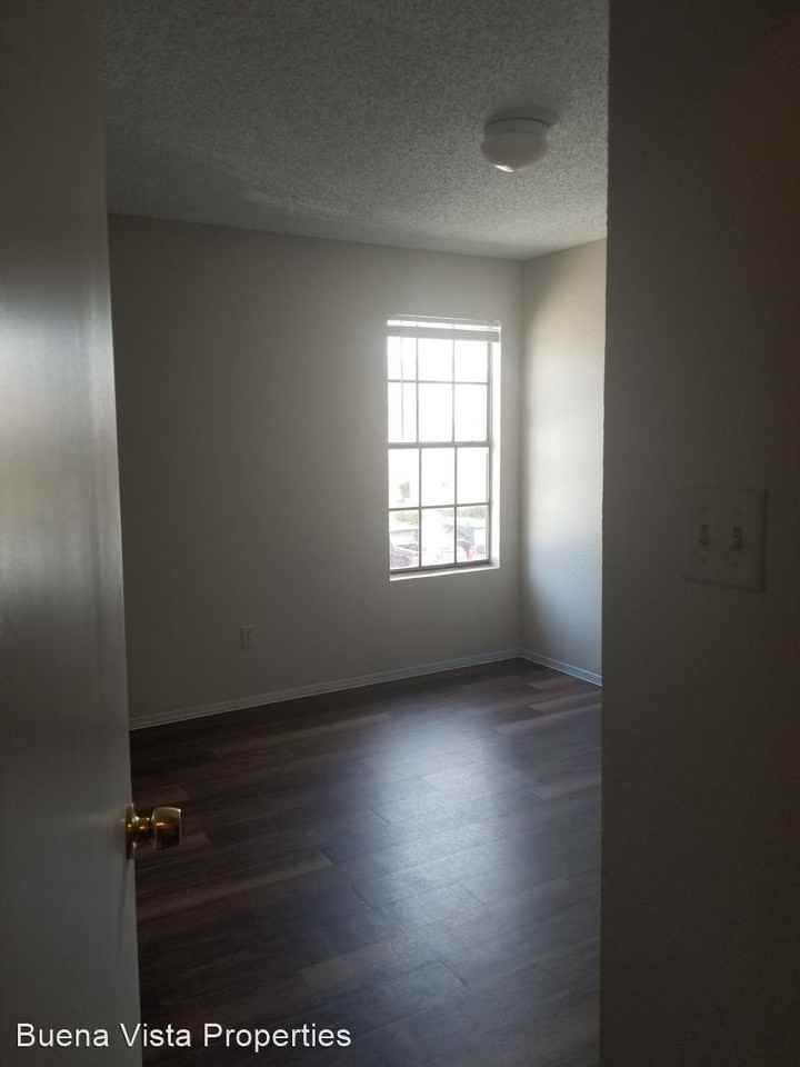 2223 Katy Lane - Photo 2 of 8