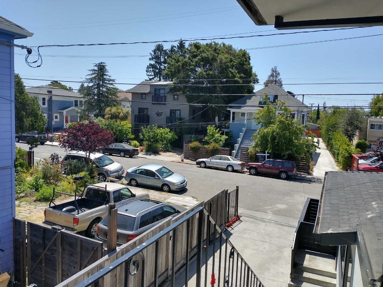 1036 62nd St - Photo 2 of 13