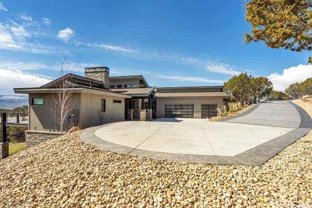 748 N Explorer Peak Dr - Photo 2 of 8