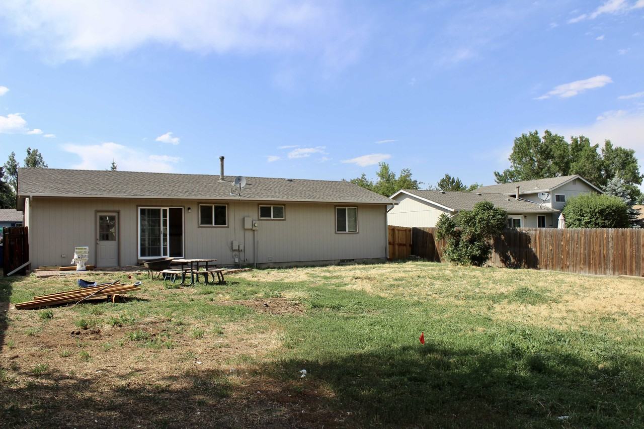 18566 W 59th Dr - Photo 3 of 28