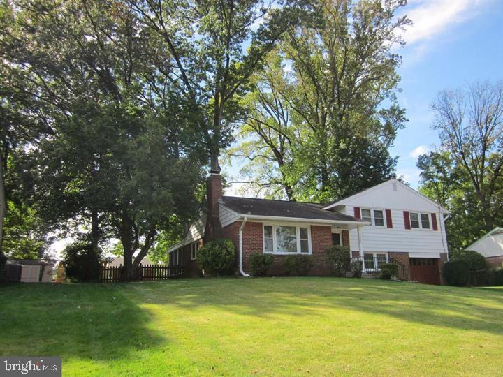 7511 Elgar St - Photo 2 of 27