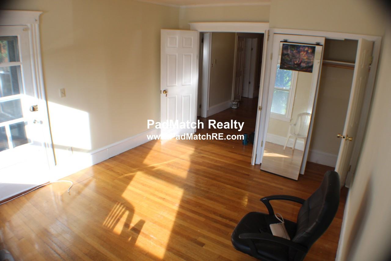 1534 Commonwealth Ave #1
