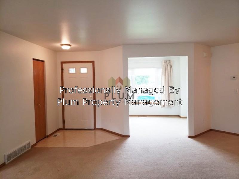 4106 Gharrett Ave - Photo 3 of 18