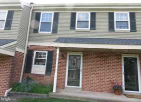 12 Barclay Ct  