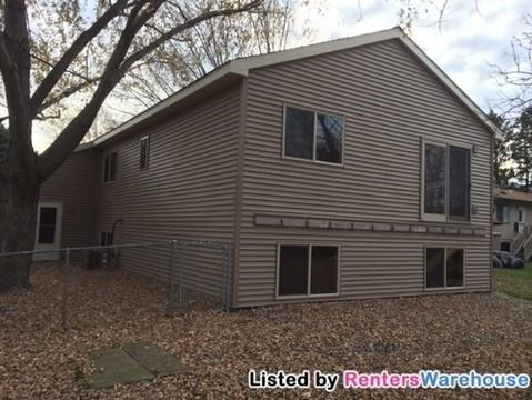 711 1st Ave N - Photo 2 of 15