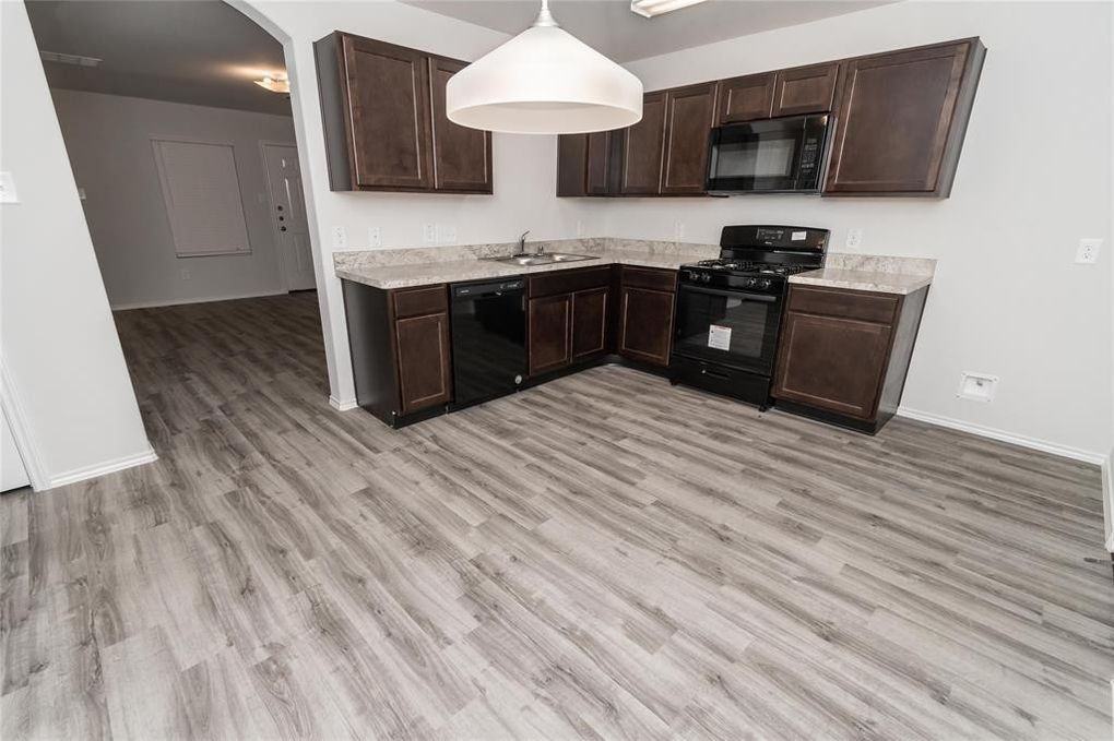 24419 Rossi Gardens Cir - Photo 2 of 10