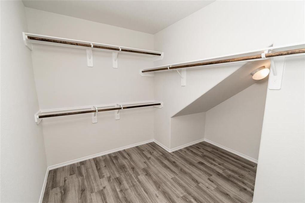 24419 Rossi Gardens Cir - Photo 3 of 10