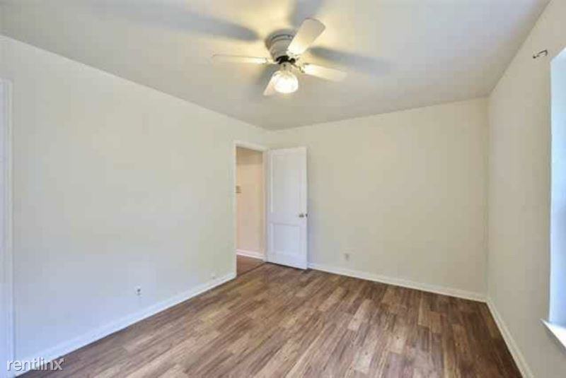 3258 Abney Ave - Photo 2 of 12