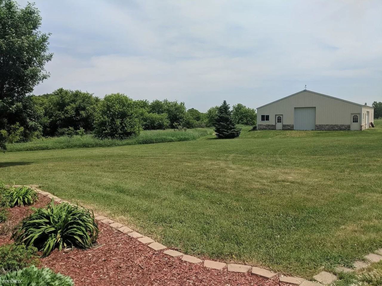 28311 660th Ave - Photo 3 of 10