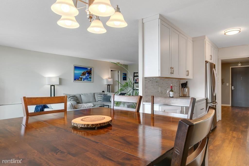 60 Longwood Ave - Photo 3 of 11