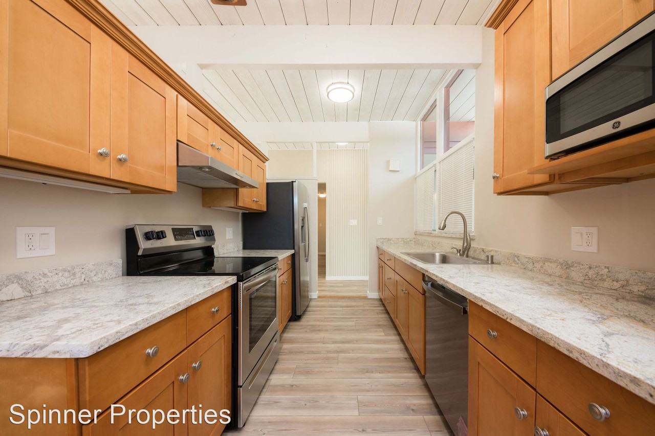 1724 Lexington Ave - Photo 3 of 16