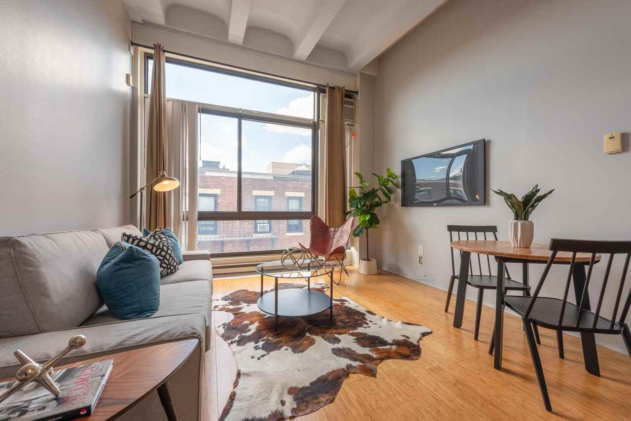 12 Stoneholm St #531