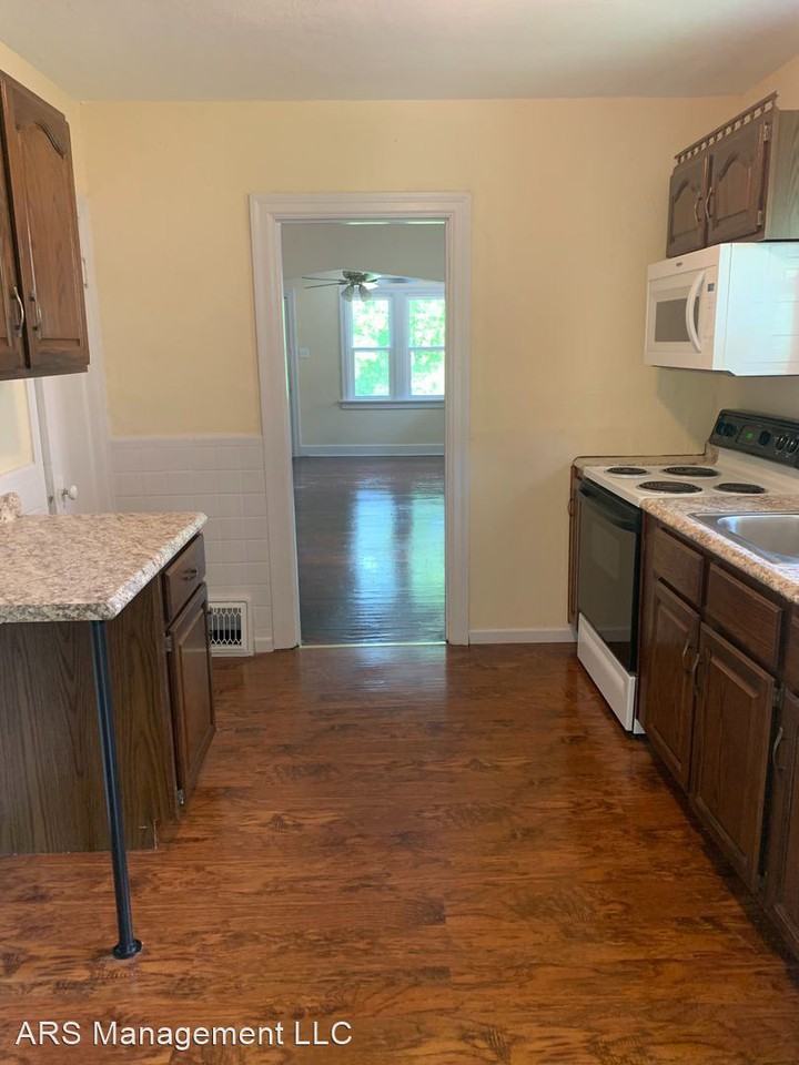 4604 June Ave - Photo 3 of 13