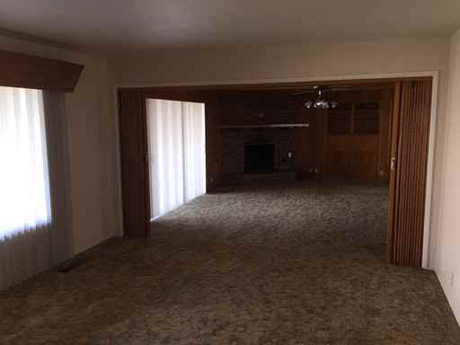 1580 N Westlawn Ave - Photo 3 of 24