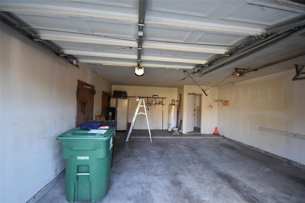 6407 Teal Run Dr - Photo 3 of 17