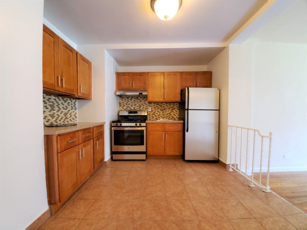 4915 Skillman Ave #3T