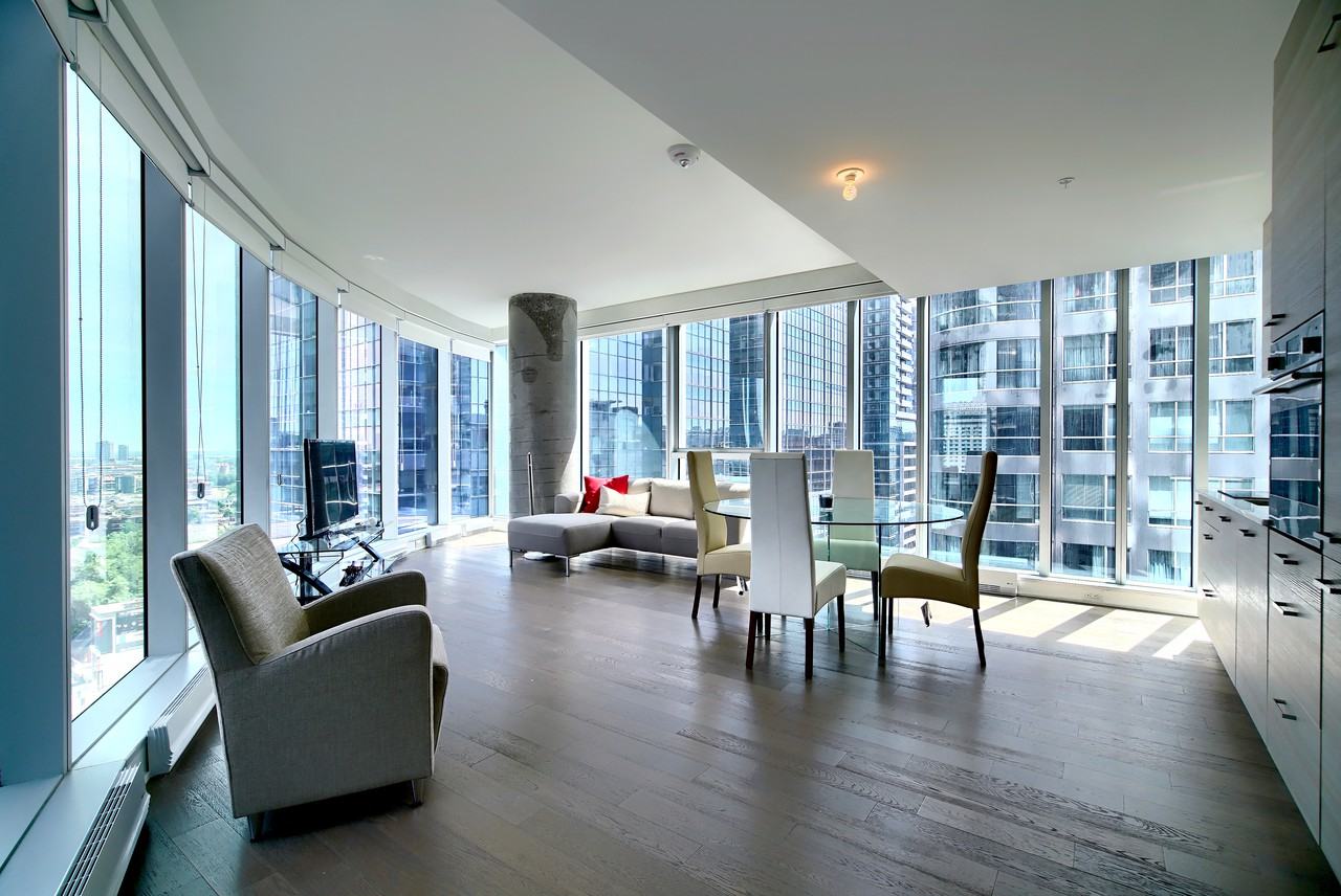 1155 Rue de la Montagne #3105