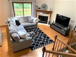 836 Millcreek Cir 836 - Photo 3 of 10