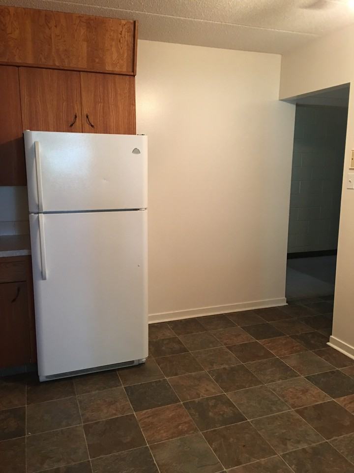 2711 5 Avenue North - Photo 3 of 9