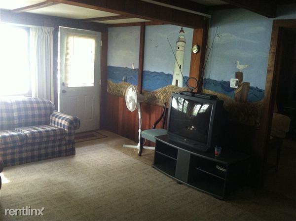 2798 Almeda Ct - Photo 3 of 9