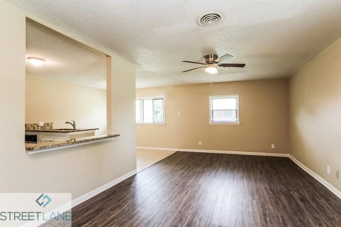 2006 14th Ave N - Photo 3 of 15