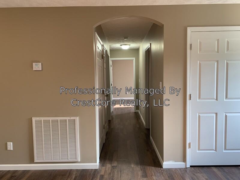 1854 E Wheeler St - Photo 3 of 8