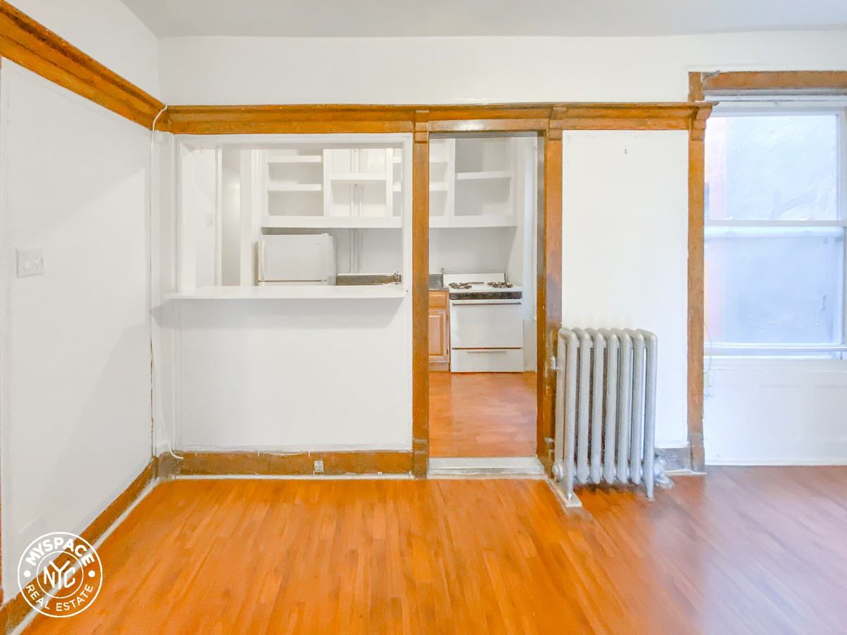 477 Saint Johns Pl #3CC