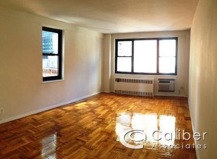 E 39th St #YG008