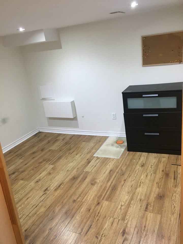 607 Jane Street - Photo 5 of 8