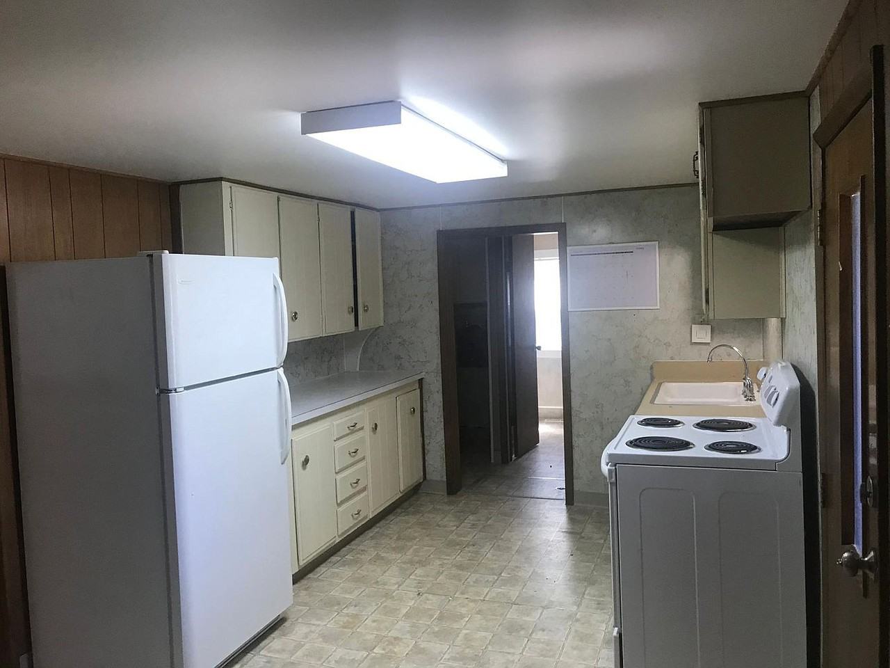 3714 14th Street Southeast - Photo 3 of 4