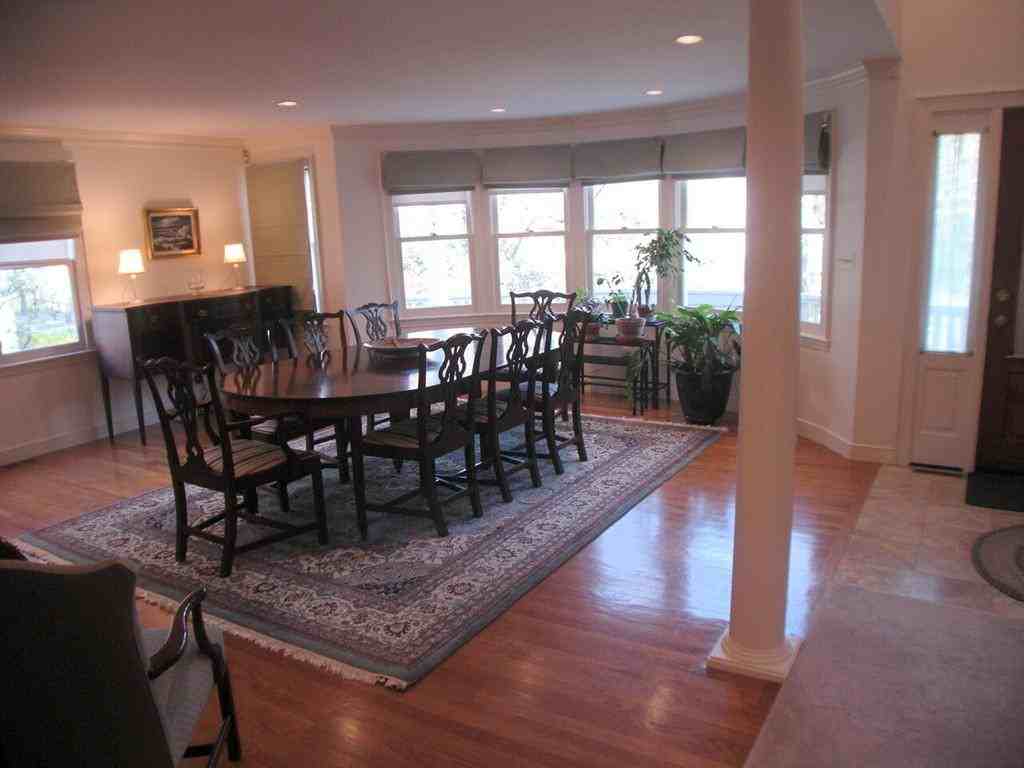 23 Brook St - Photo 2 of 14