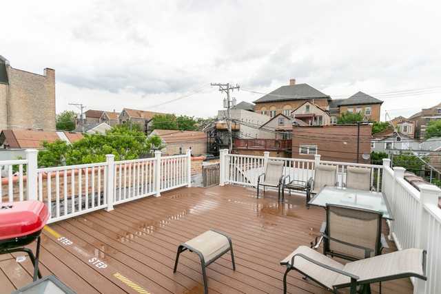 1418 W 18th St #2 - Photo 2 of 12