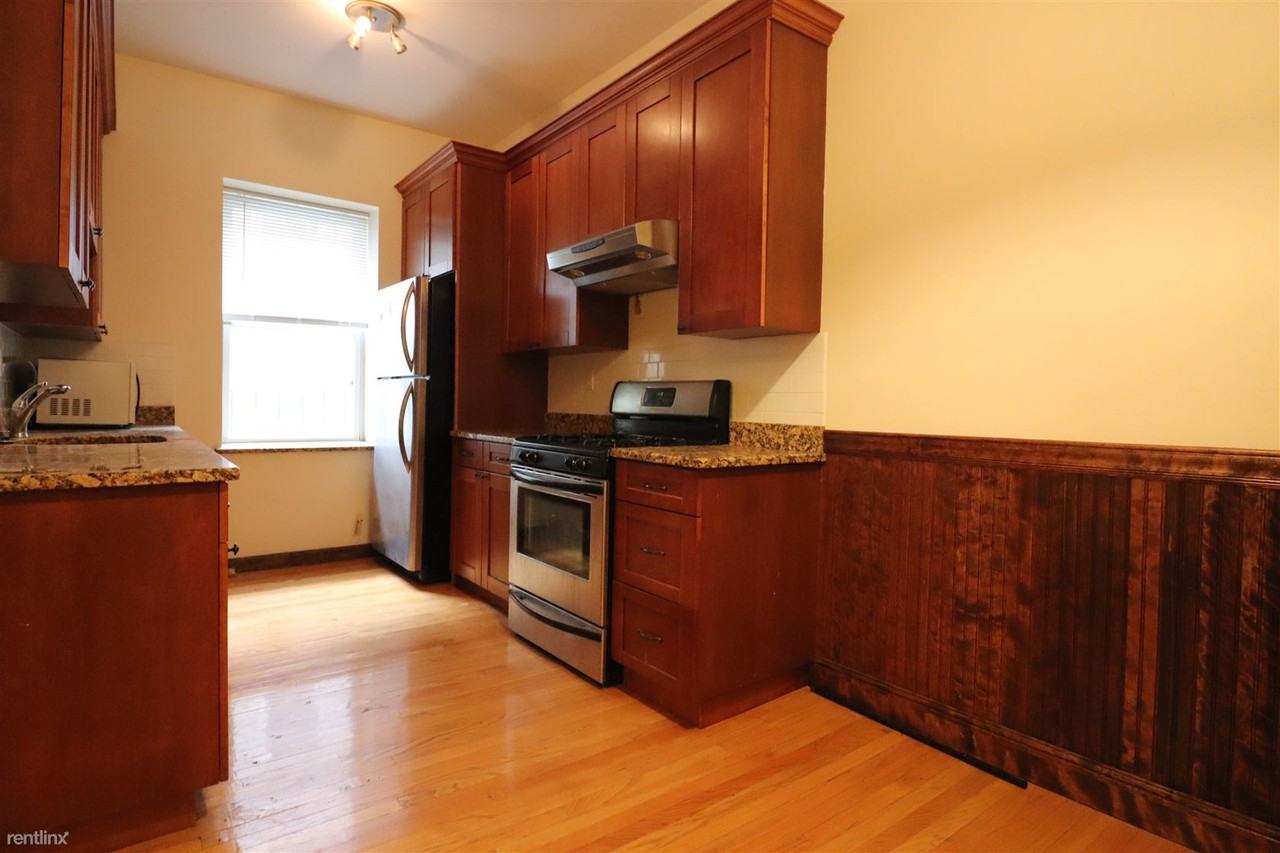 1569 Beacon St - Photo 3 of 21