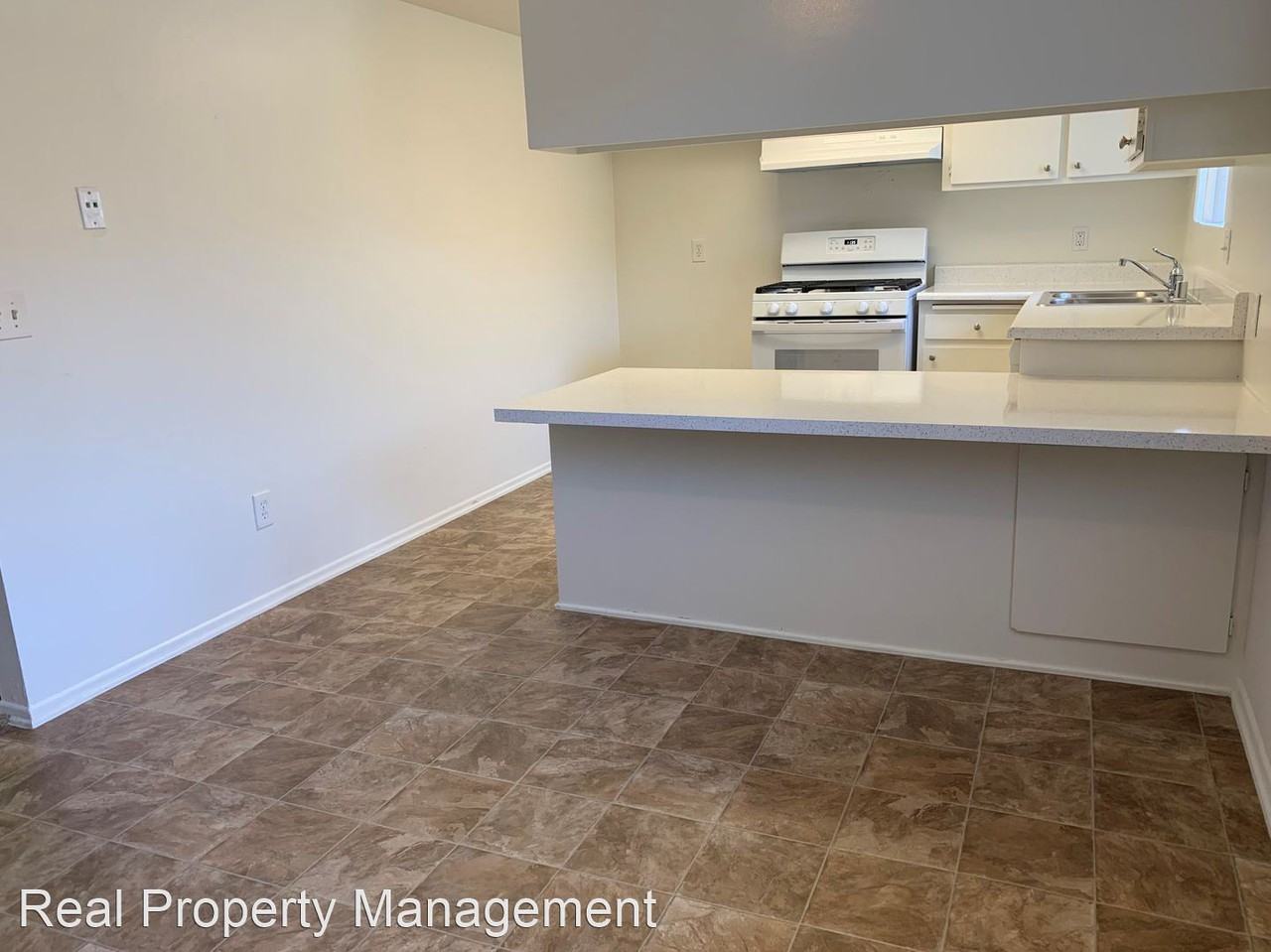 2135 Via Esmarca - Photo 3 of 15