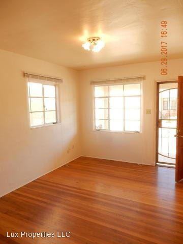 520 Adams St NE - Photo 2 of 8