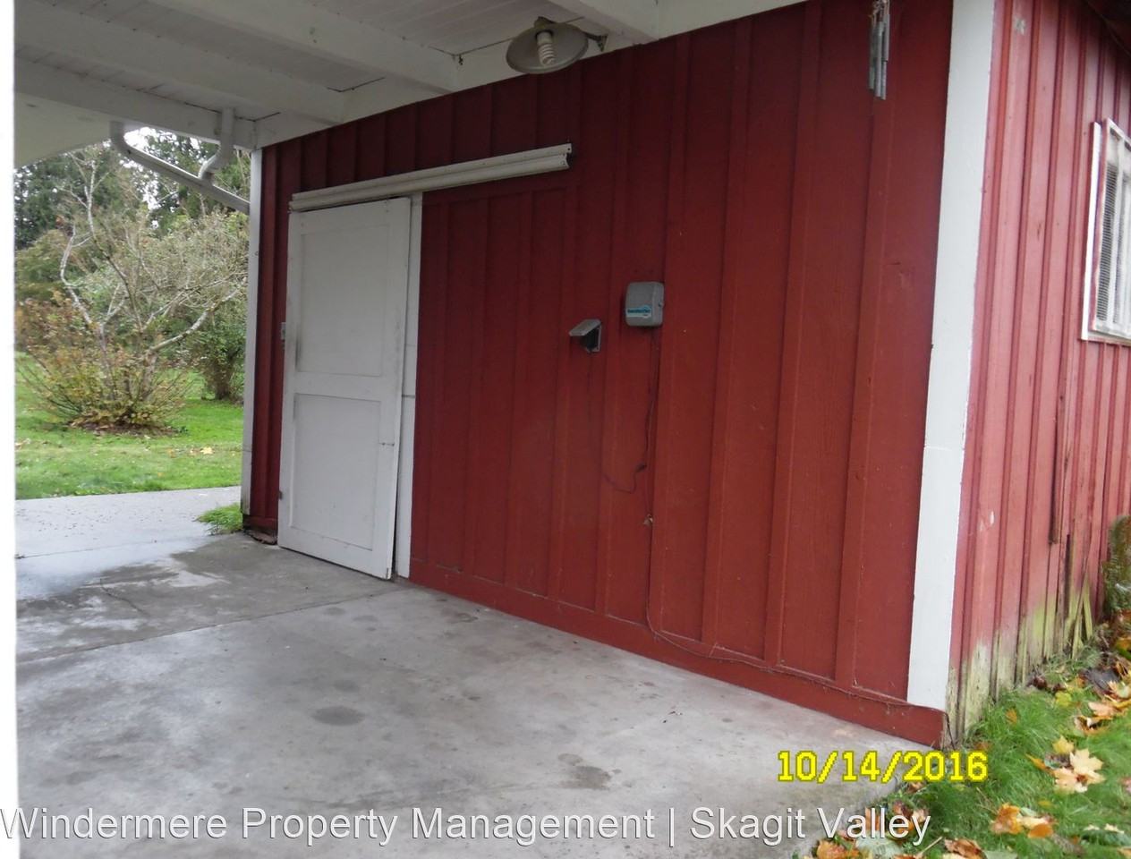 9402 Avon Allen Rd - Photo 2 of 19