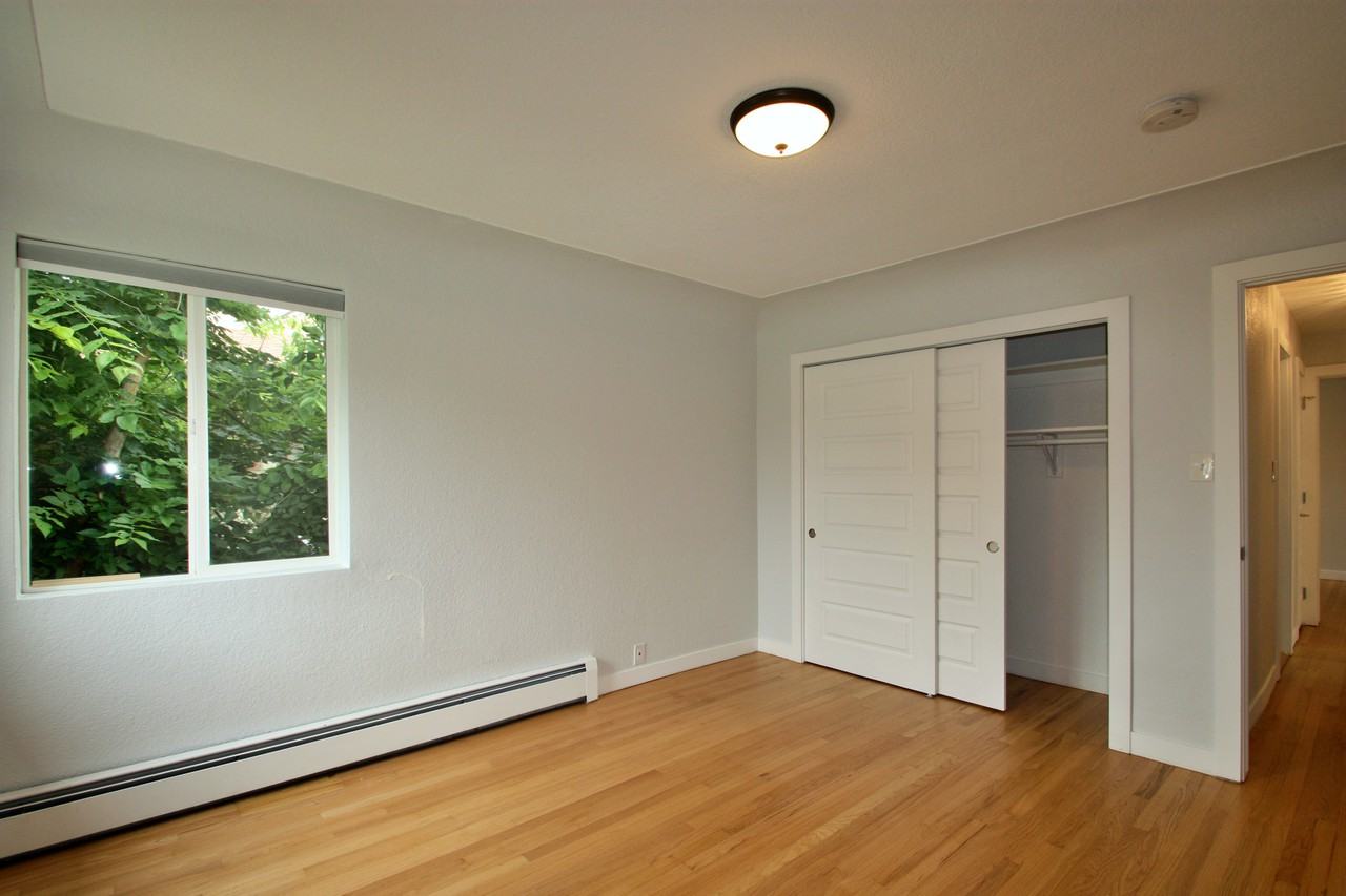 1555 Eaton St - Photo 7 of 12
