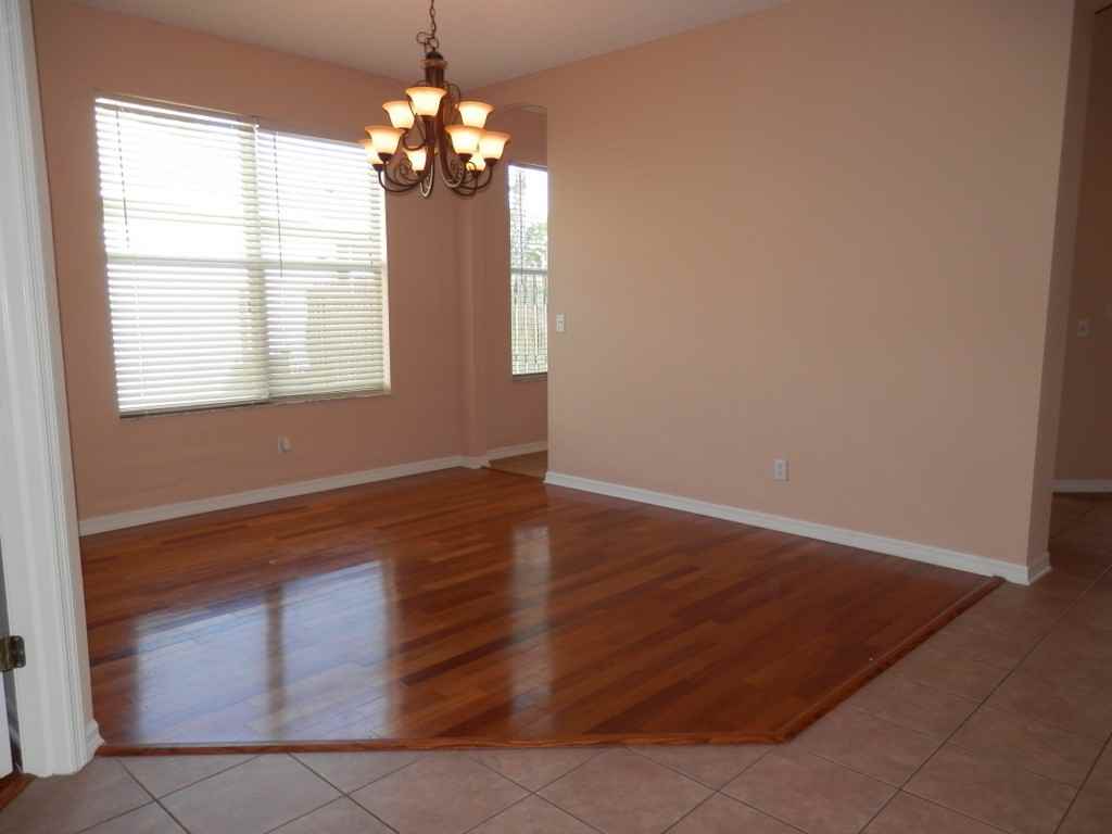 4823 Pennecott Way - Photo 3 of 21