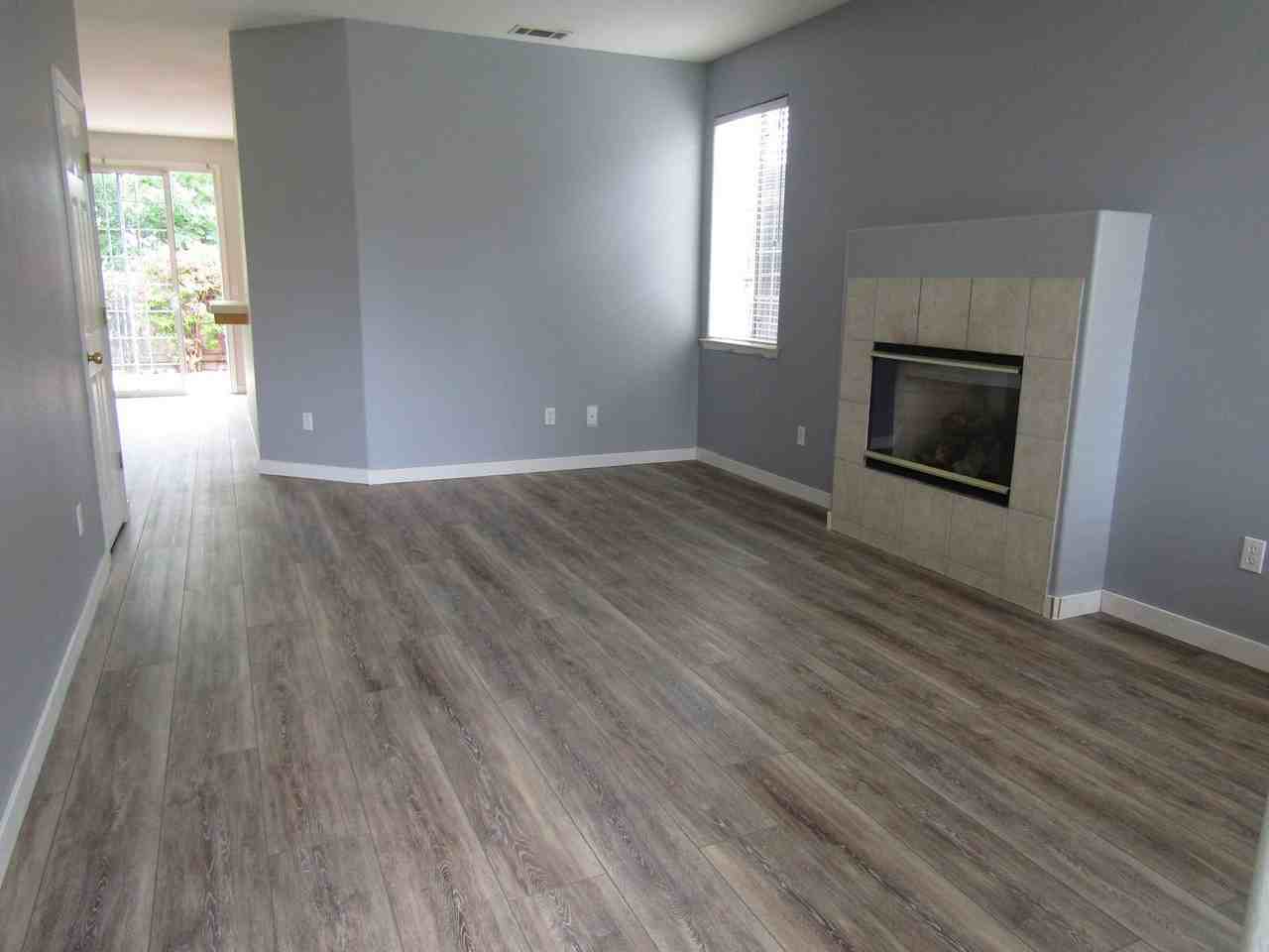 1465 24th St - Photo 3 of 12