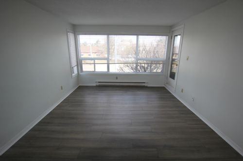 1490 201-1490 Heron Rd - Photo 2 of 10