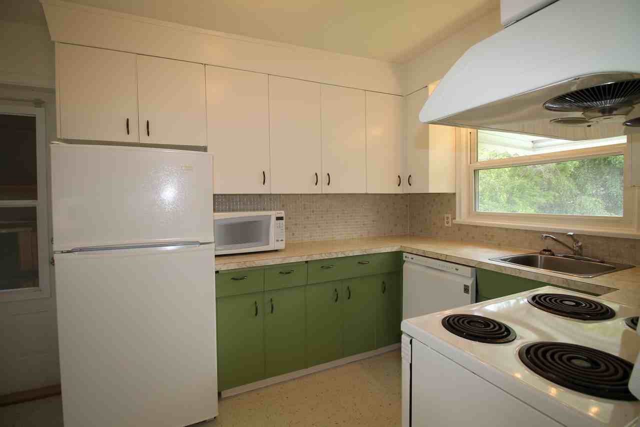 11020 115 St Nw - Photo 2 of 21