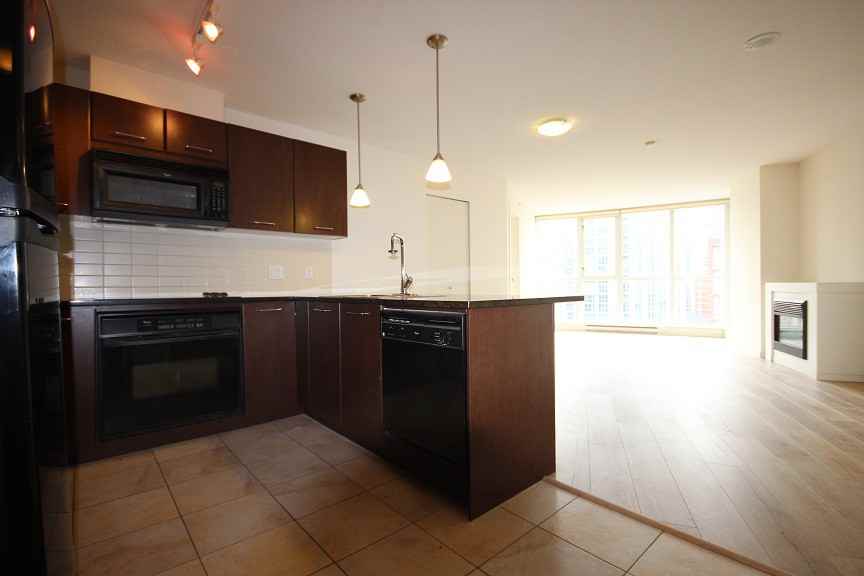 1199 Seymour St - Photo 3 of 24