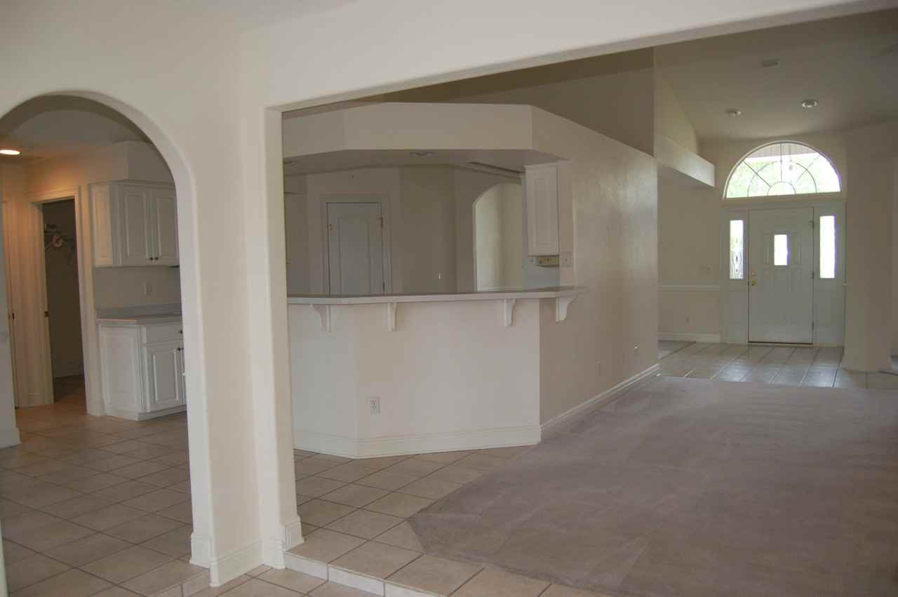 1057 Bonita Dr - Photo 2 of 25