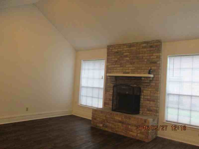 7219 Fuller Cir - Photo 2 of 13