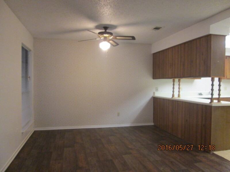 7219 Fuller Cir - Photo 3 of 13