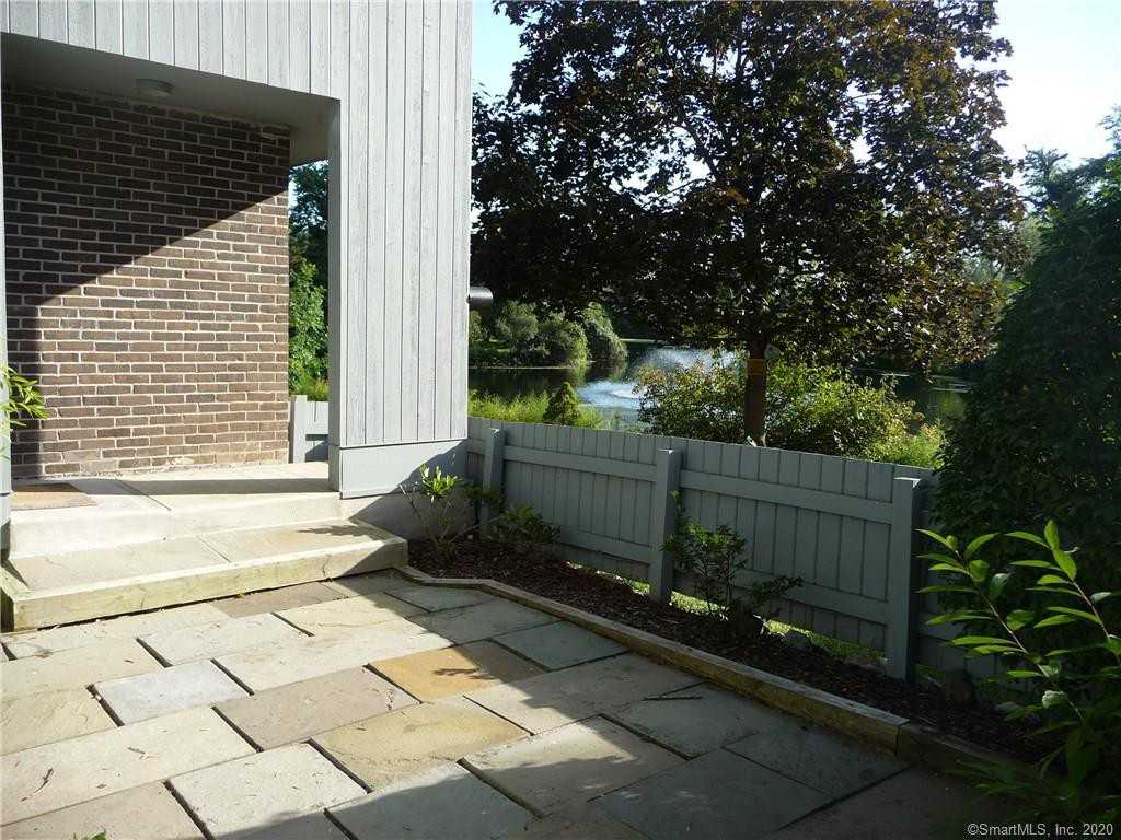 4 Kumquat Ln - Photo 2 of 31